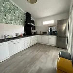 Maison Spacieuse Proche De La Avec Piscine *