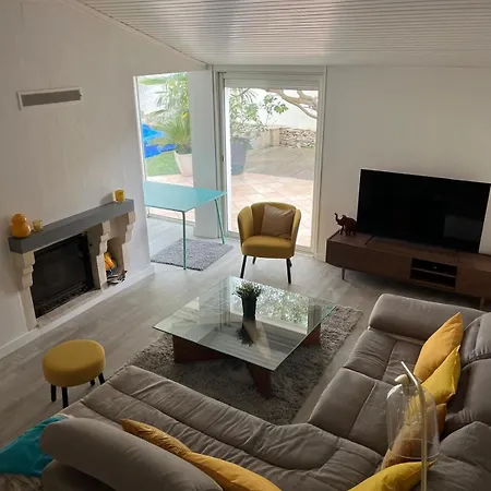 Prázdninový dům Maison Spacieuse Proche De La Avec Piscine Mauguio