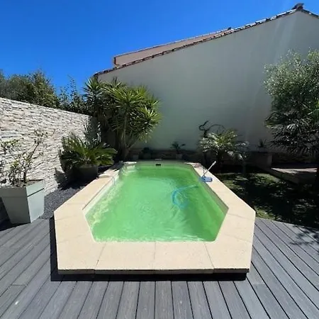 Maison Spacieuse Proche De La Avec Piscine *